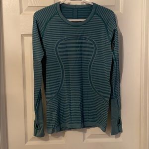 Lululemon long sleeve shirt